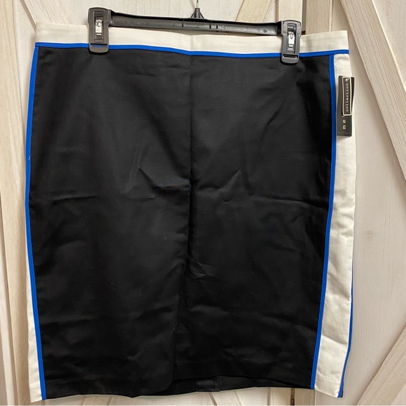 Metaphor Skirt - Picture 3 of 6